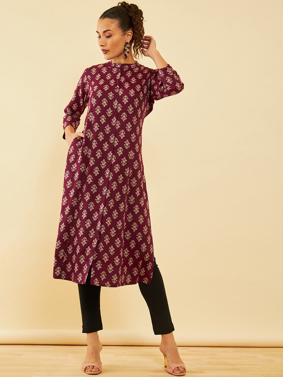 

Soch Ethnic Motifs Foil Printed Panelled Kurta, Maroon