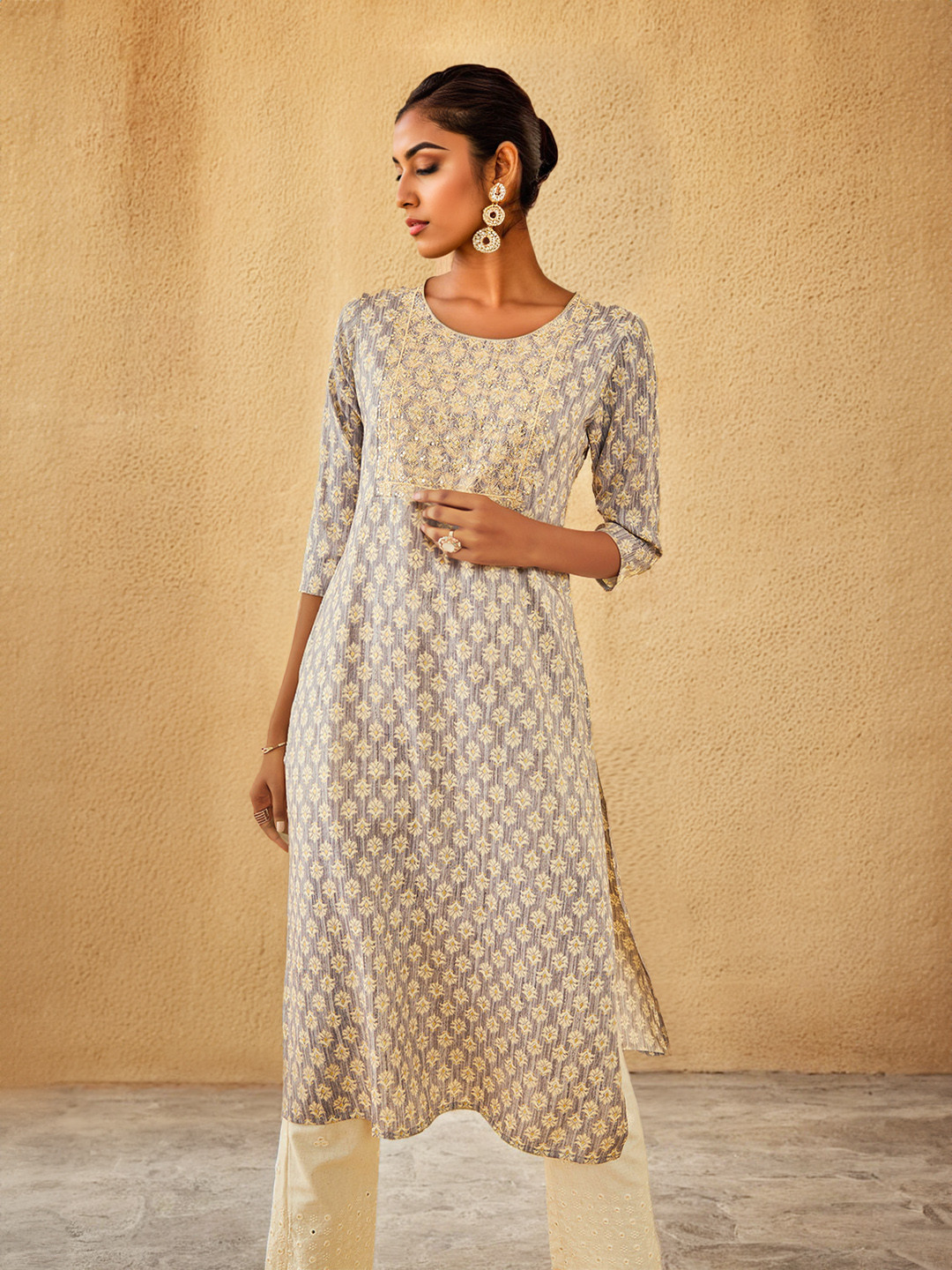 

Soch Geometric Flared Sleeves Kurta, Grey