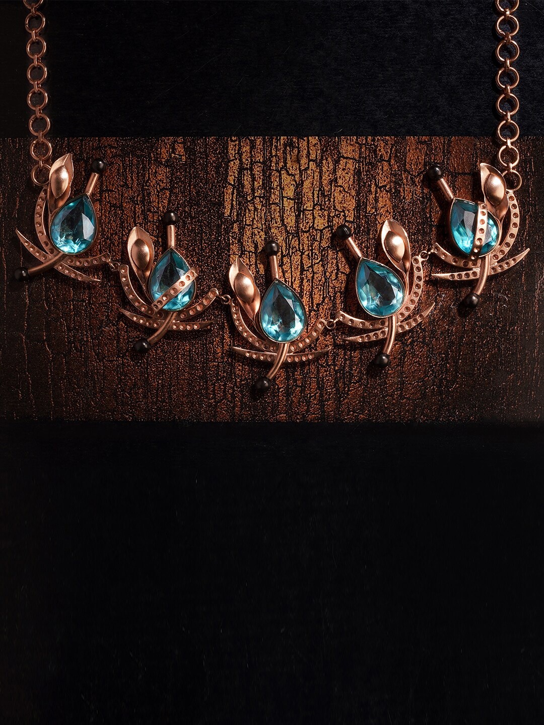 

Suhani Pittie SWAN LAKE GILDED Copper Gold-Plated Stone Studded Necklace