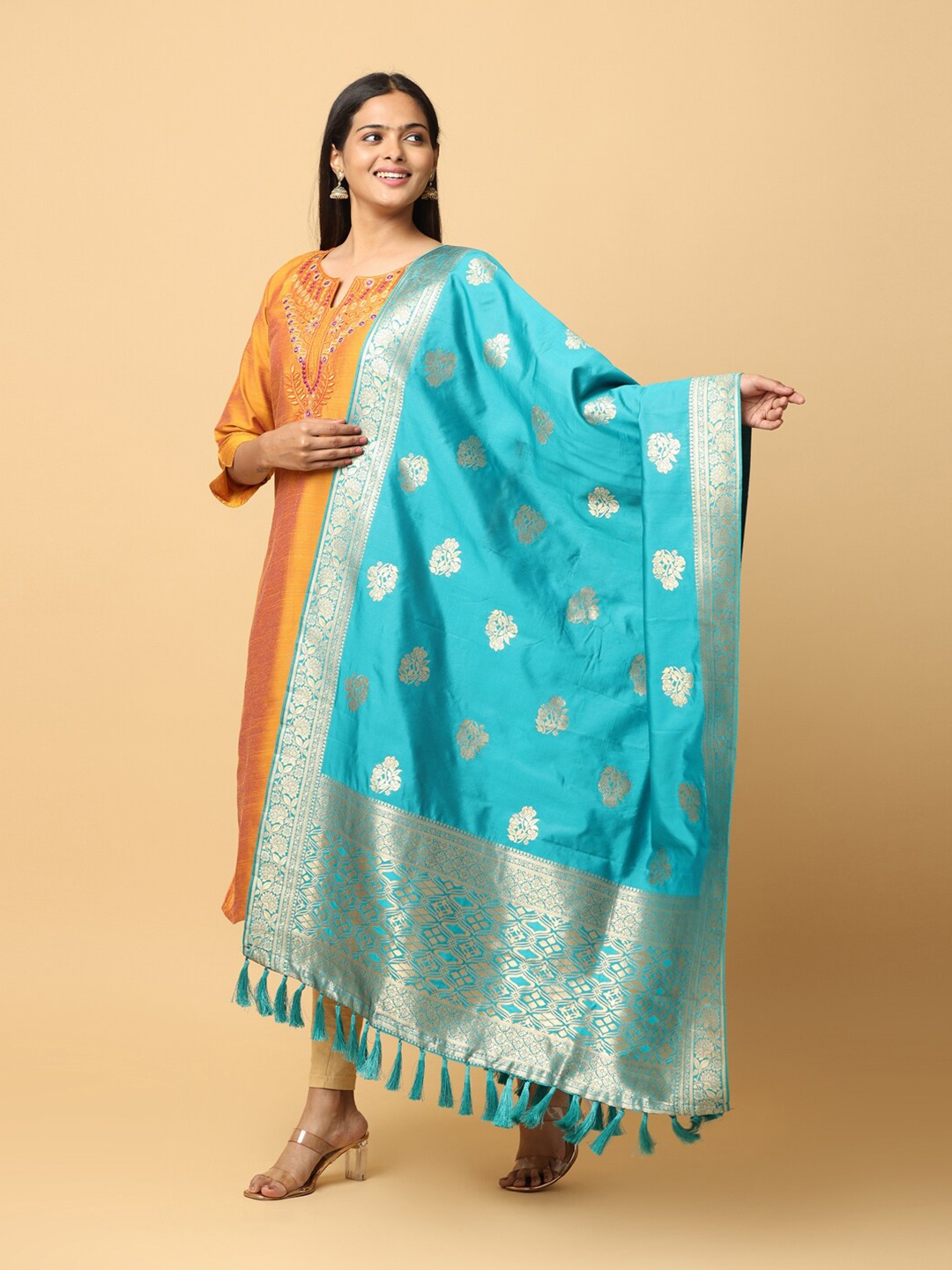 

PATLIPALLU Floral Woven Design Zari Dupatta, Blue