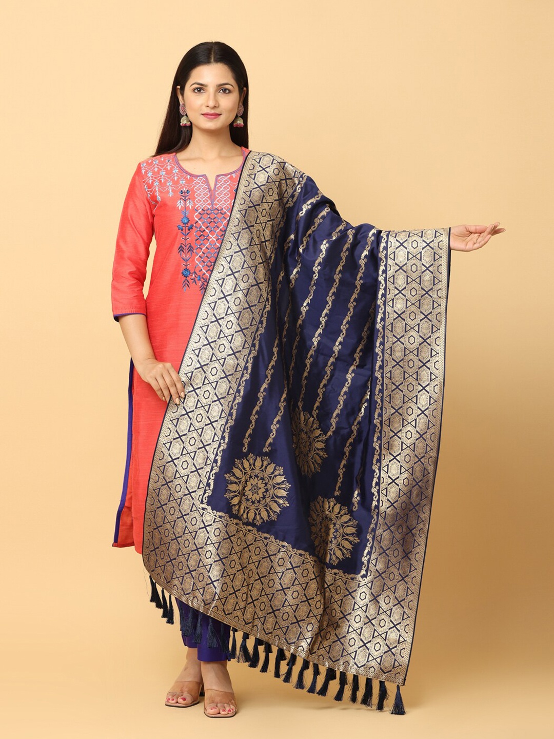 

PATLIPALLU Woven Design Dupatta With Zari, Navy blue