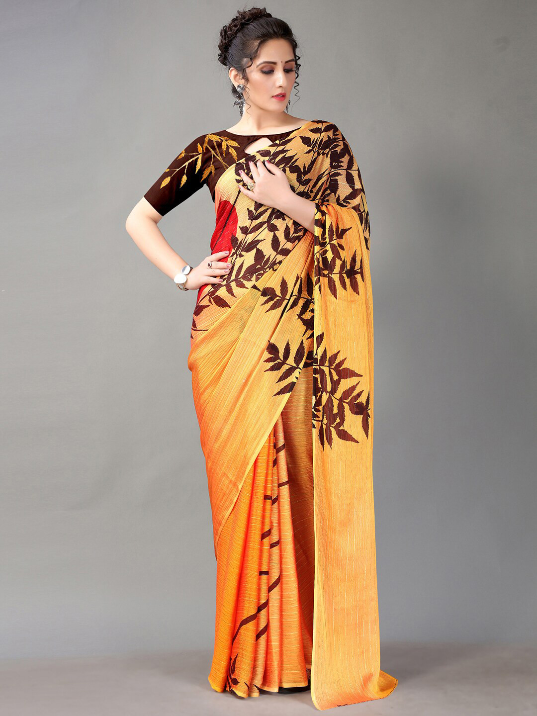 

Shaily Floral Printed Saree, Yellow