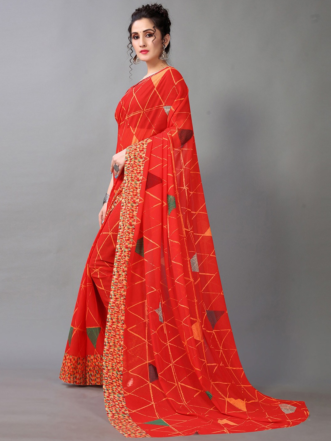 

Shaily Geometric Printed Saree, Red
