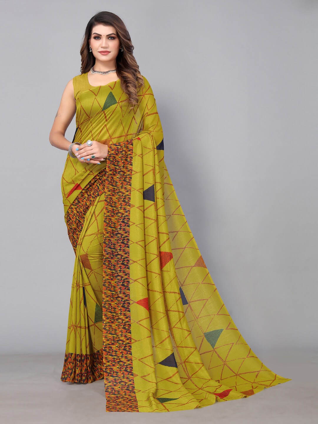 

Shaily Geometric Printed Saree, Green