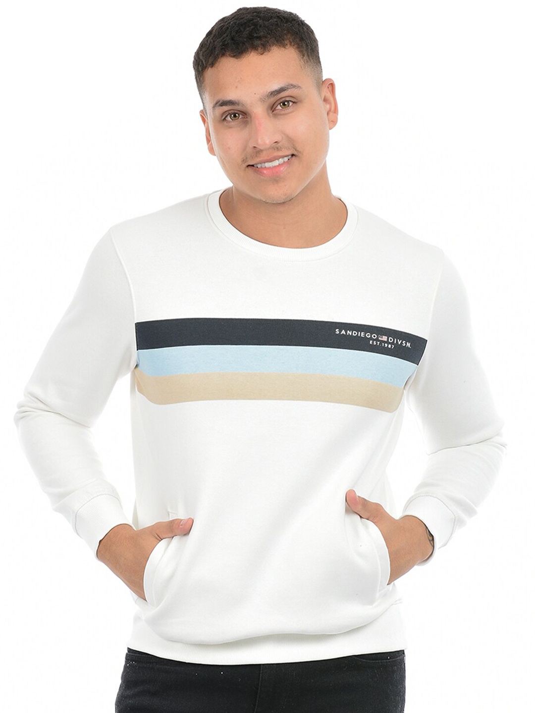 

EXCEED Striped Round Neck Pullover, White