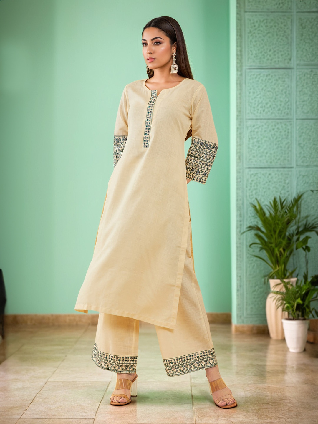 

Soch Regular Thread Work Kurta with Palazzos, Cream