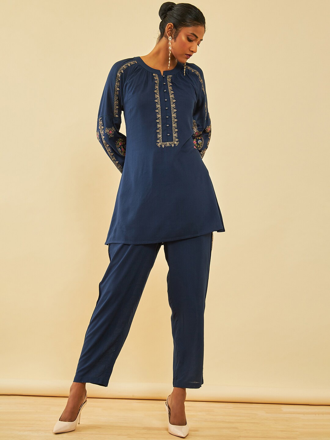 

Soch Floral Embroidered Regular Thread Work Kurta with Trousers, Navy blue