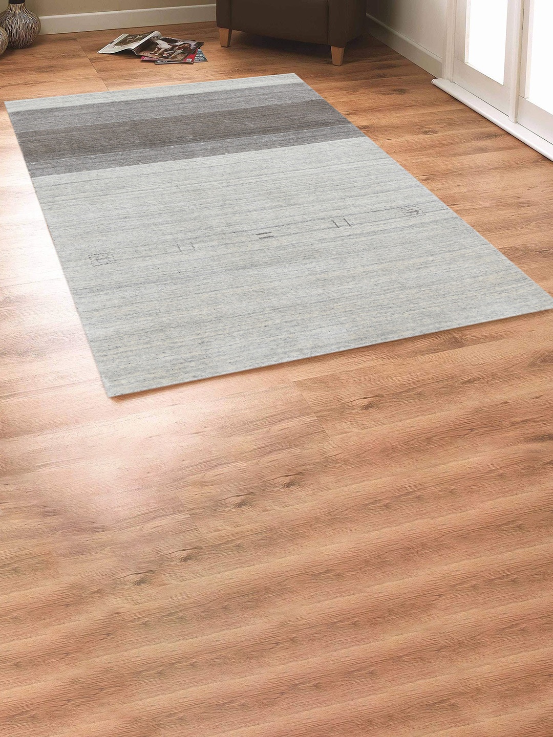 

saraswatii global Grey & Brown Striped Printed Rectangle Carpet