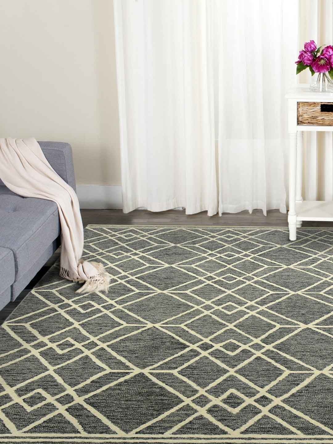 

saraswatii global Vista Beige & Grey Geometric Printed Woolen Hand-Tufted Carpet