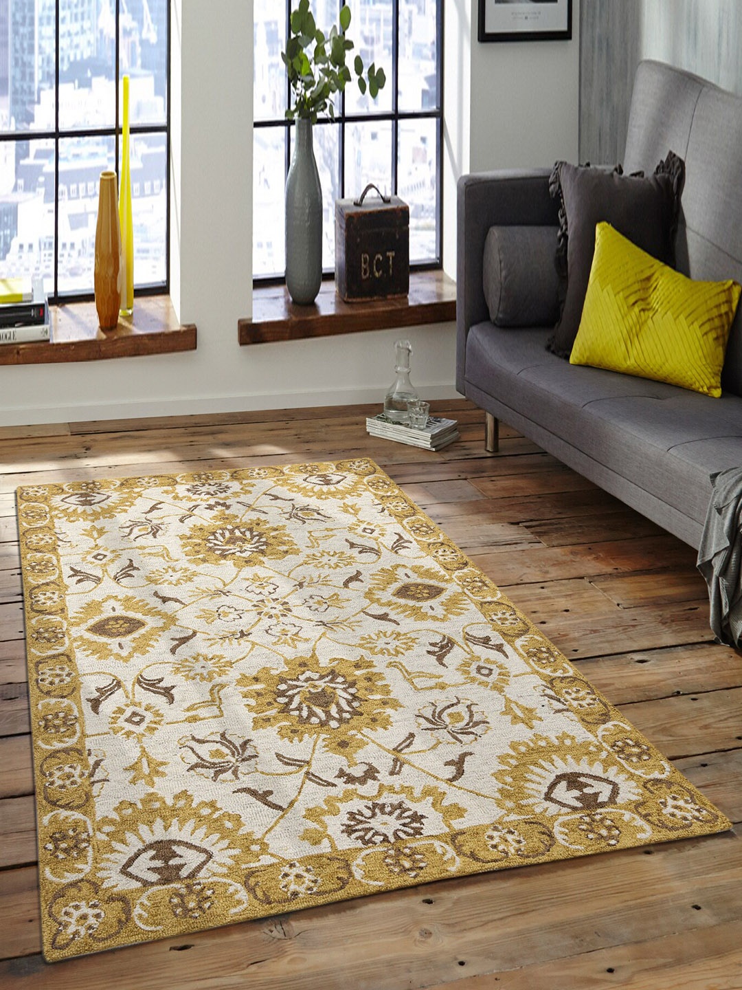 

saraswatii global Gold-Toned Floral Hand-Tufted Wool Carpets