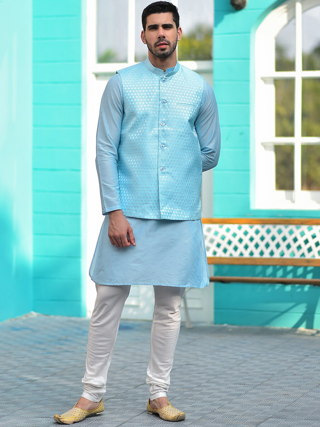 

HOUSE OF DEYANN Ethnic Motifs Regular Kurta With Churidar & Woven Design Nehru Jacket, Blue