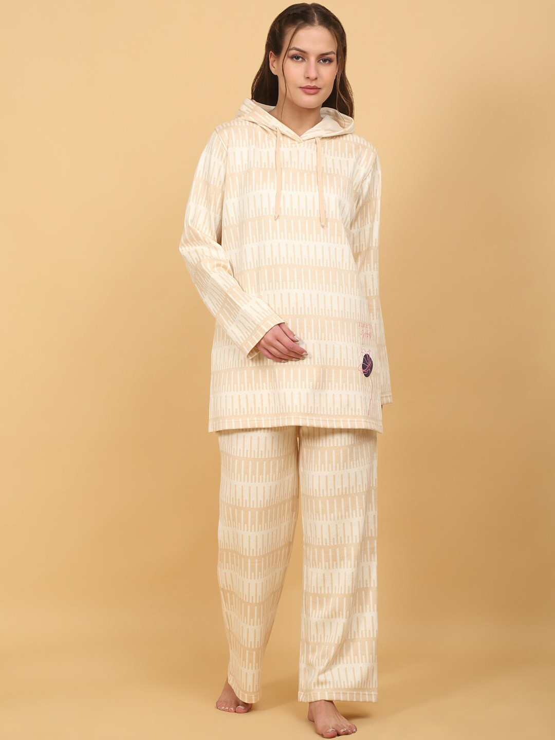 

She N She Geometric Hooded Printed Night suit, Beige