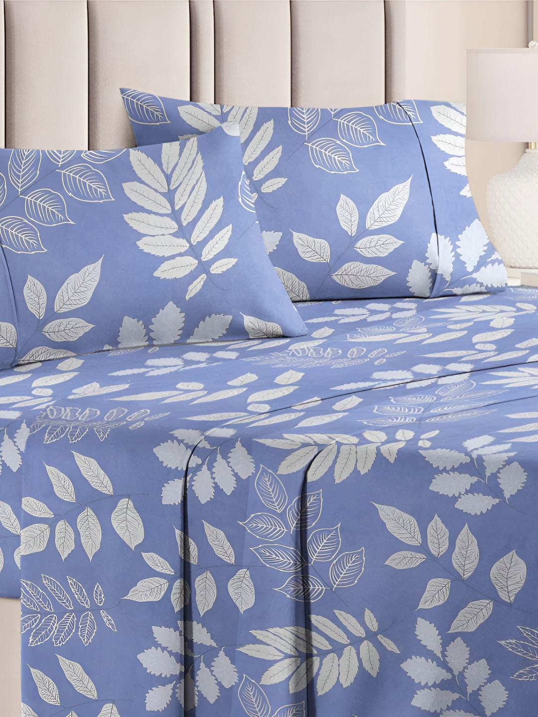 

bsb home Blue & Silver-Toned Floral Microfiber 144 TC Queen Bedsheet with 2 Pillow Covers