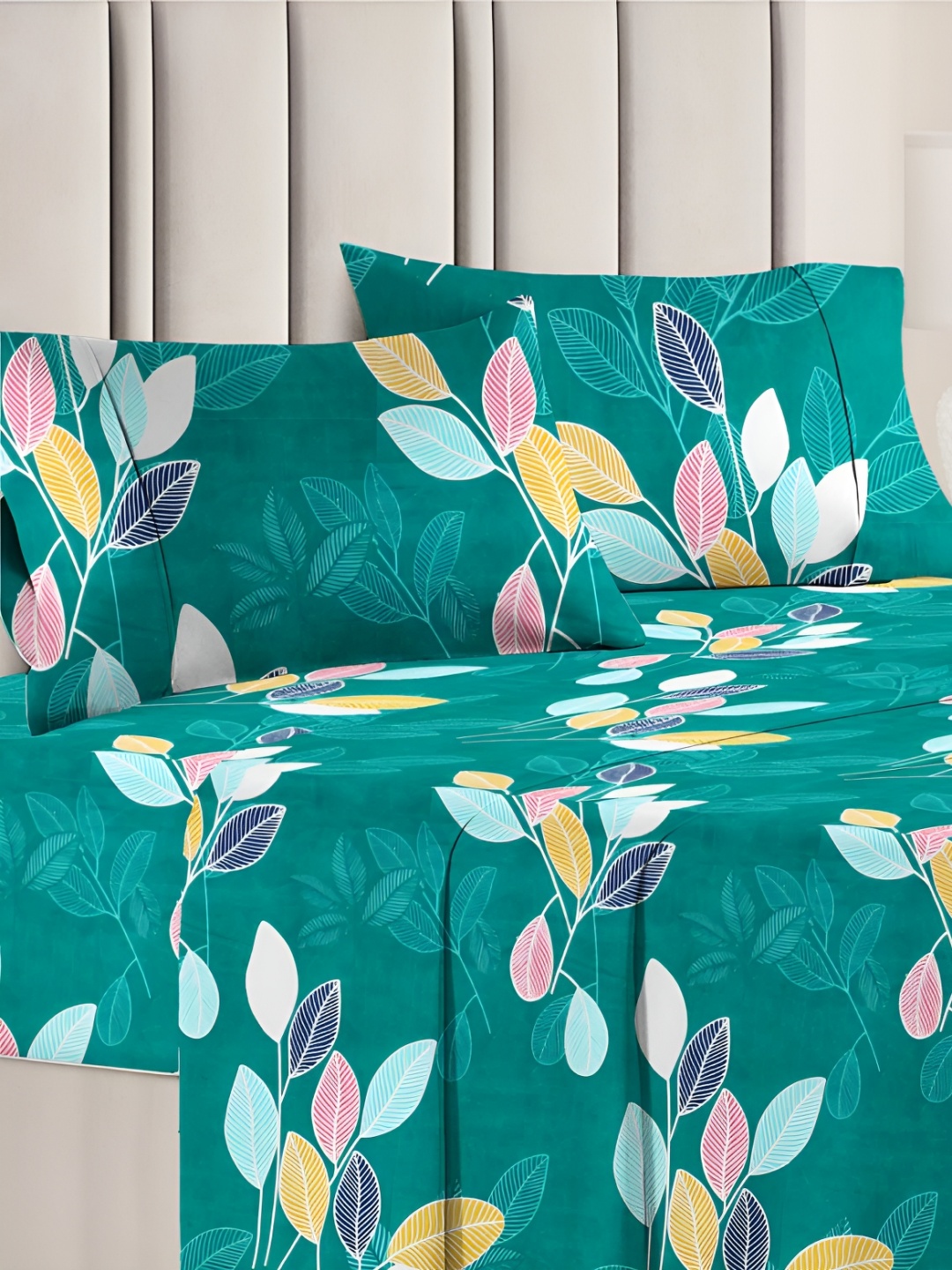 

bsb home Green & Pink Floral Microfiber 144 TC Queen Bedsheet with 2 Pillow Covers