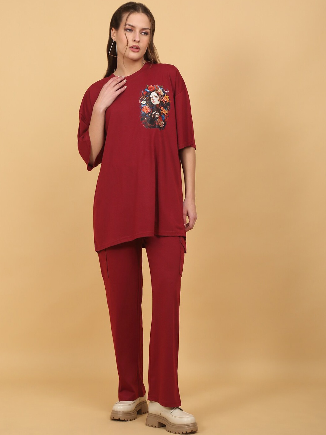 

She N She Oversized Graphic Printed T-Shirt With Trousers Co-Ords, Red
