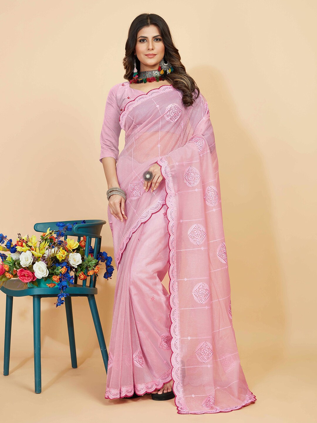 

Kasak Ethnic Motifs Embroidered Saree, Pink