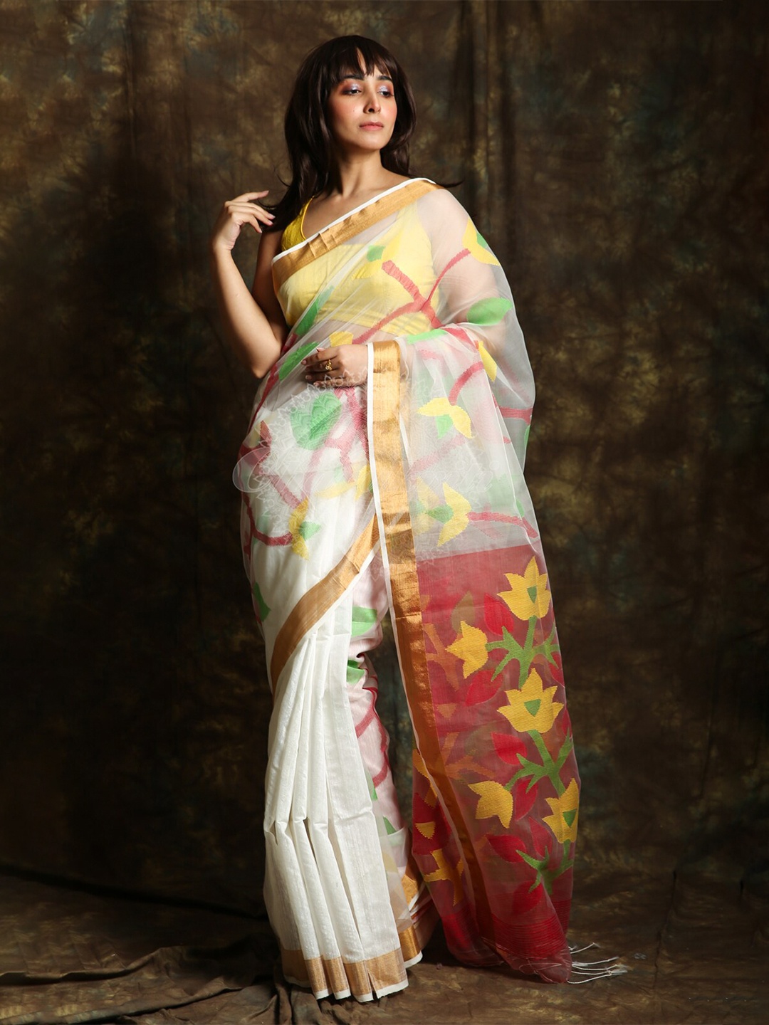 

Charukriti Floral Woven Design Pure Silk Zari Saree, White