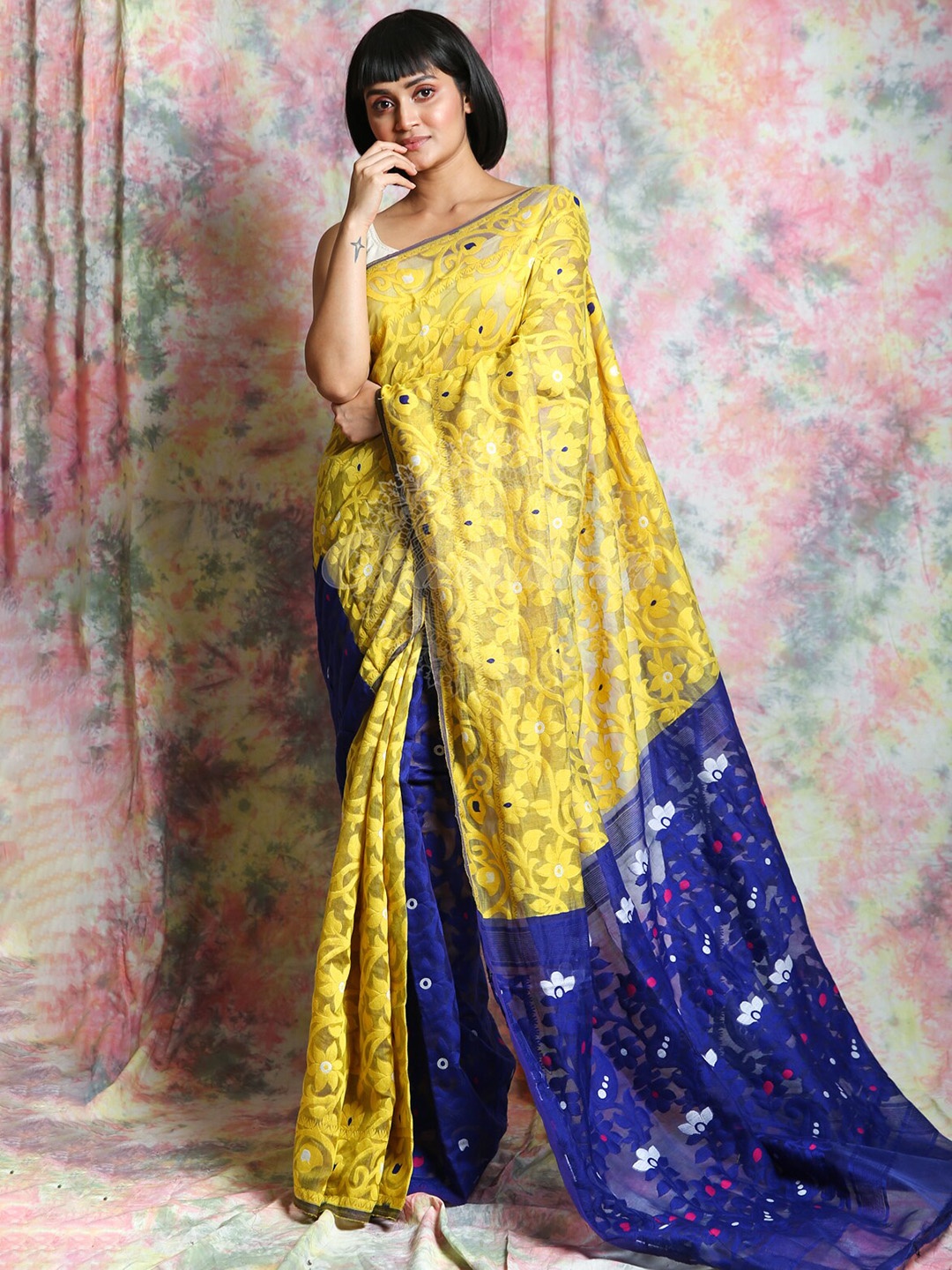 

Charukriti Floral Woven Design Silk Cotton Half and Half Jamdani Saree, Yellow