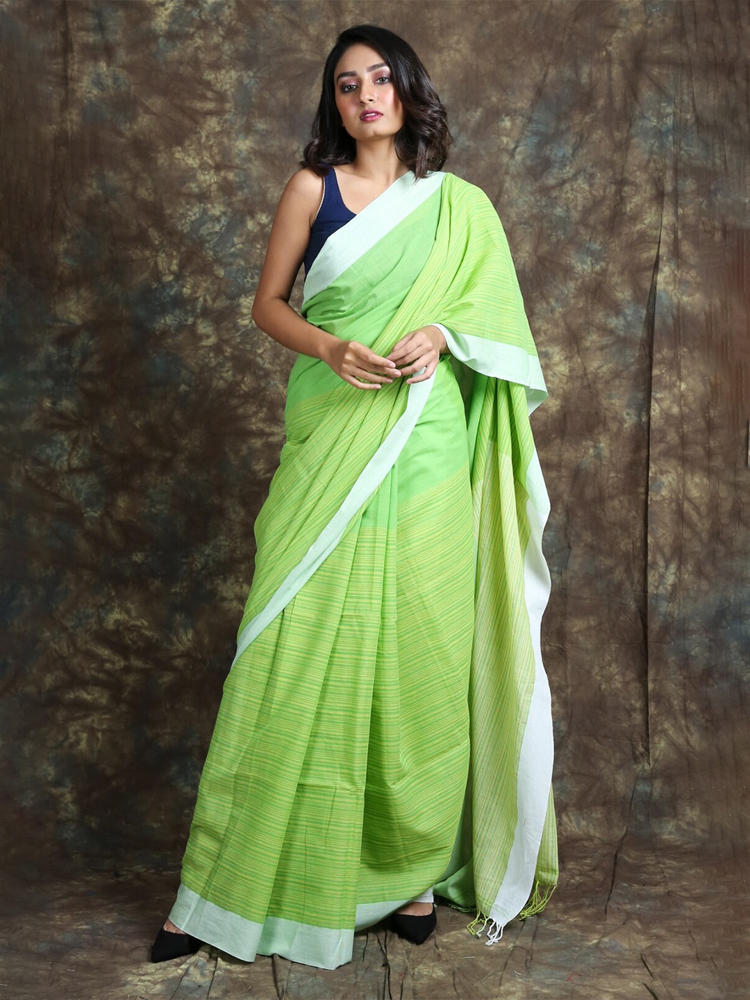 

Charukriti Striped Pure Cotton Saree, Green