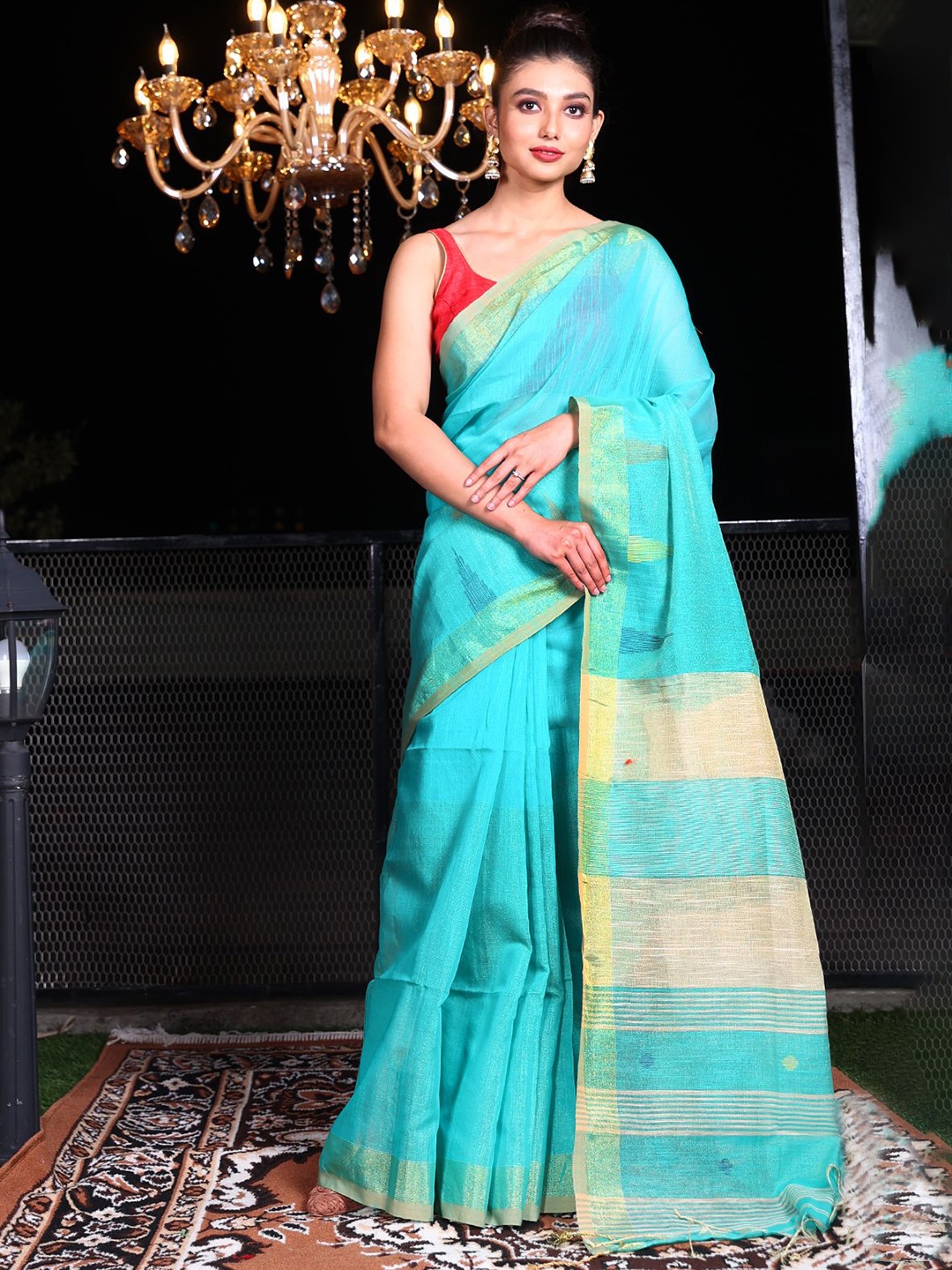 

Charukriti Woven Design Printed Zari Saree, Green