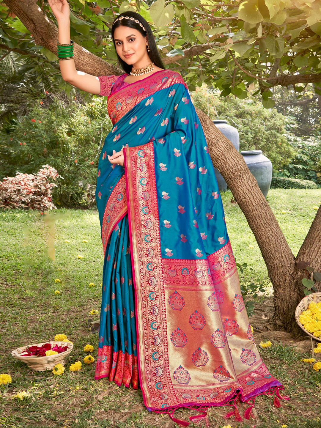 

SANGAM PRINTS Ethnic Motifs Woven Design Zari Saree, Blue