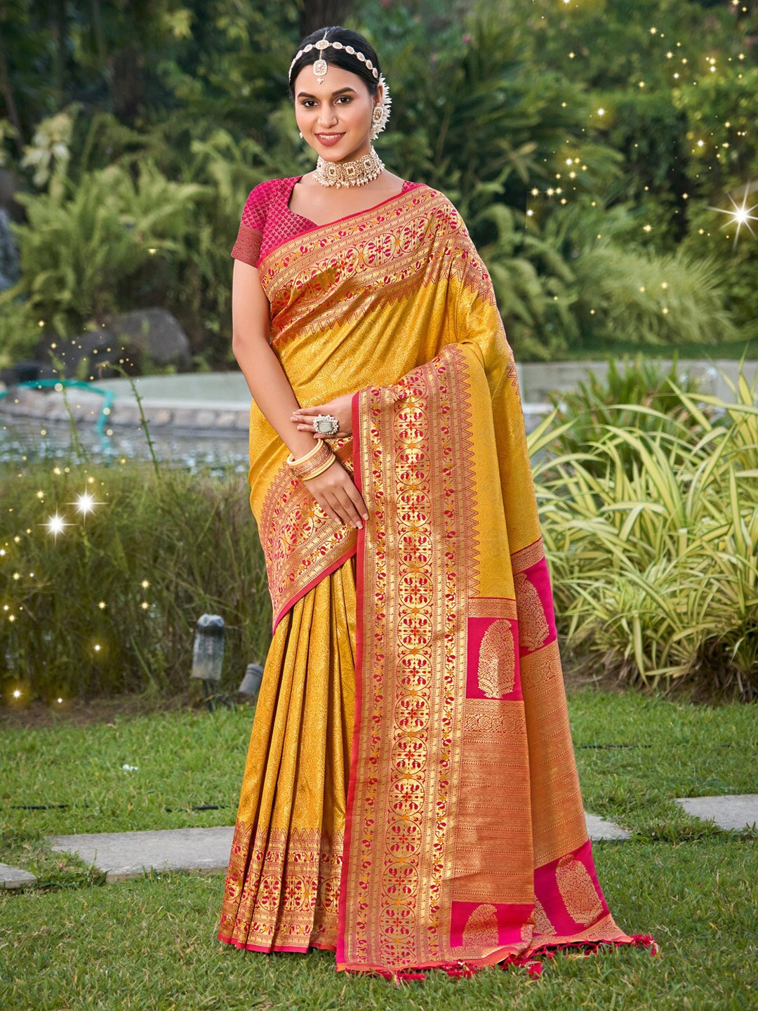 

SANGAM PRINTS Ethnic Motifs Woven Design Zari Kanjeevaram Saree, Mustard