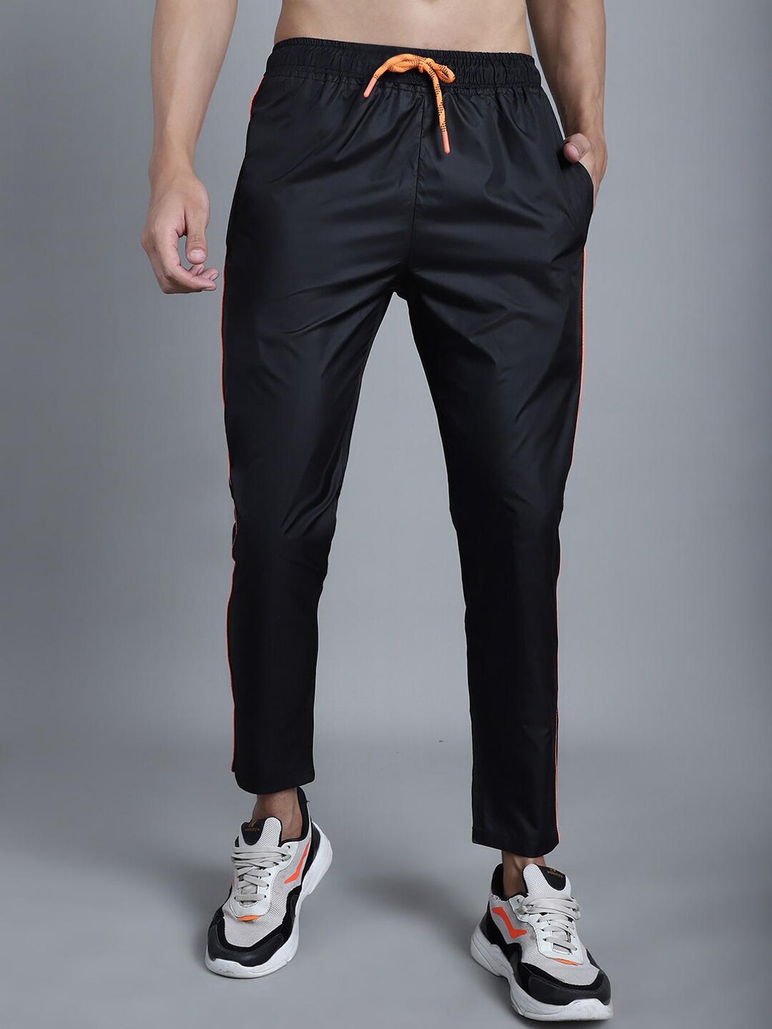 

WELL QUALITY Men Dry-Fit Mid Rise Gym Track Pants, Black