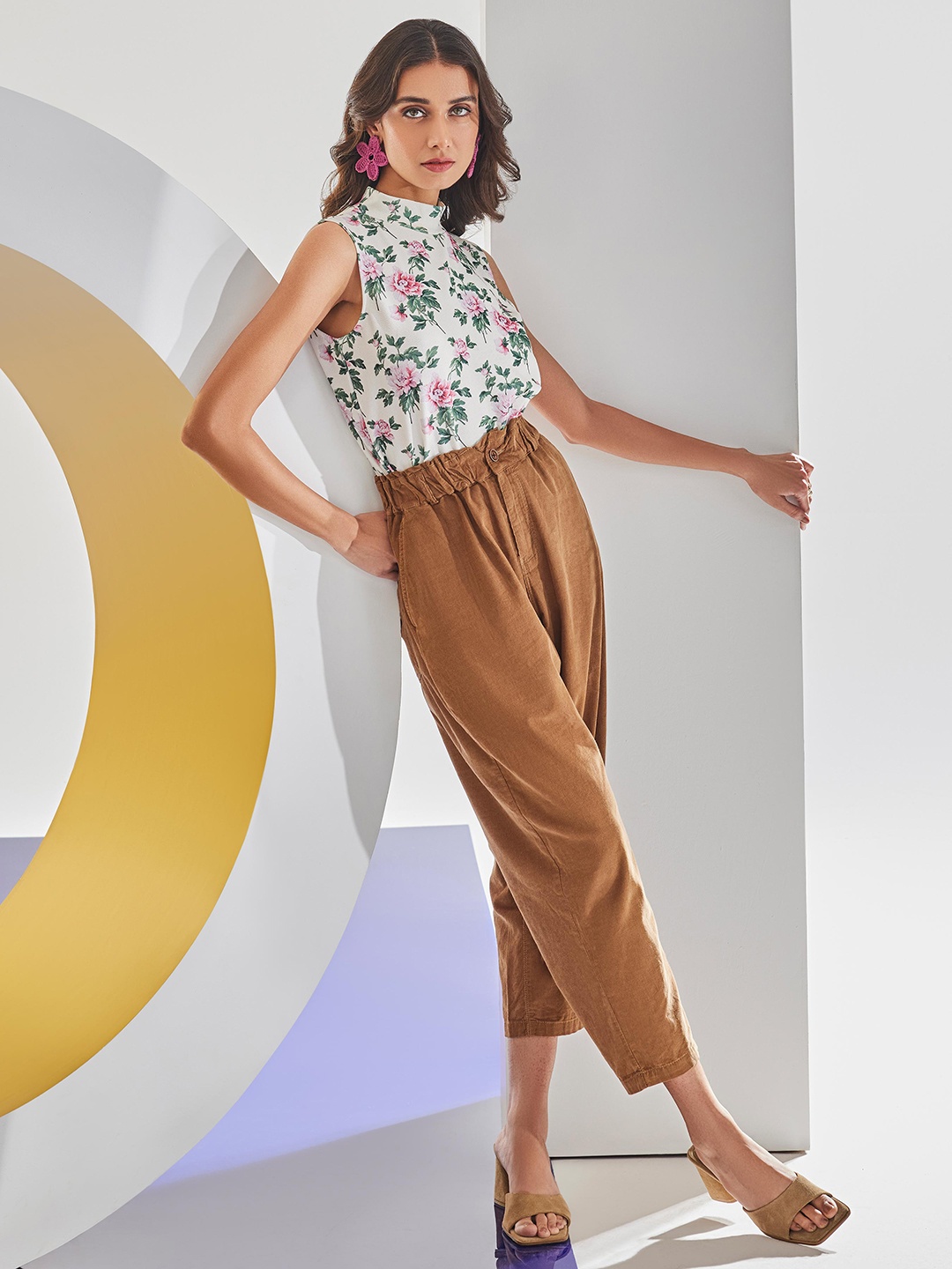 

Crimsoune Club Floral Printed High Neck Top, Off white