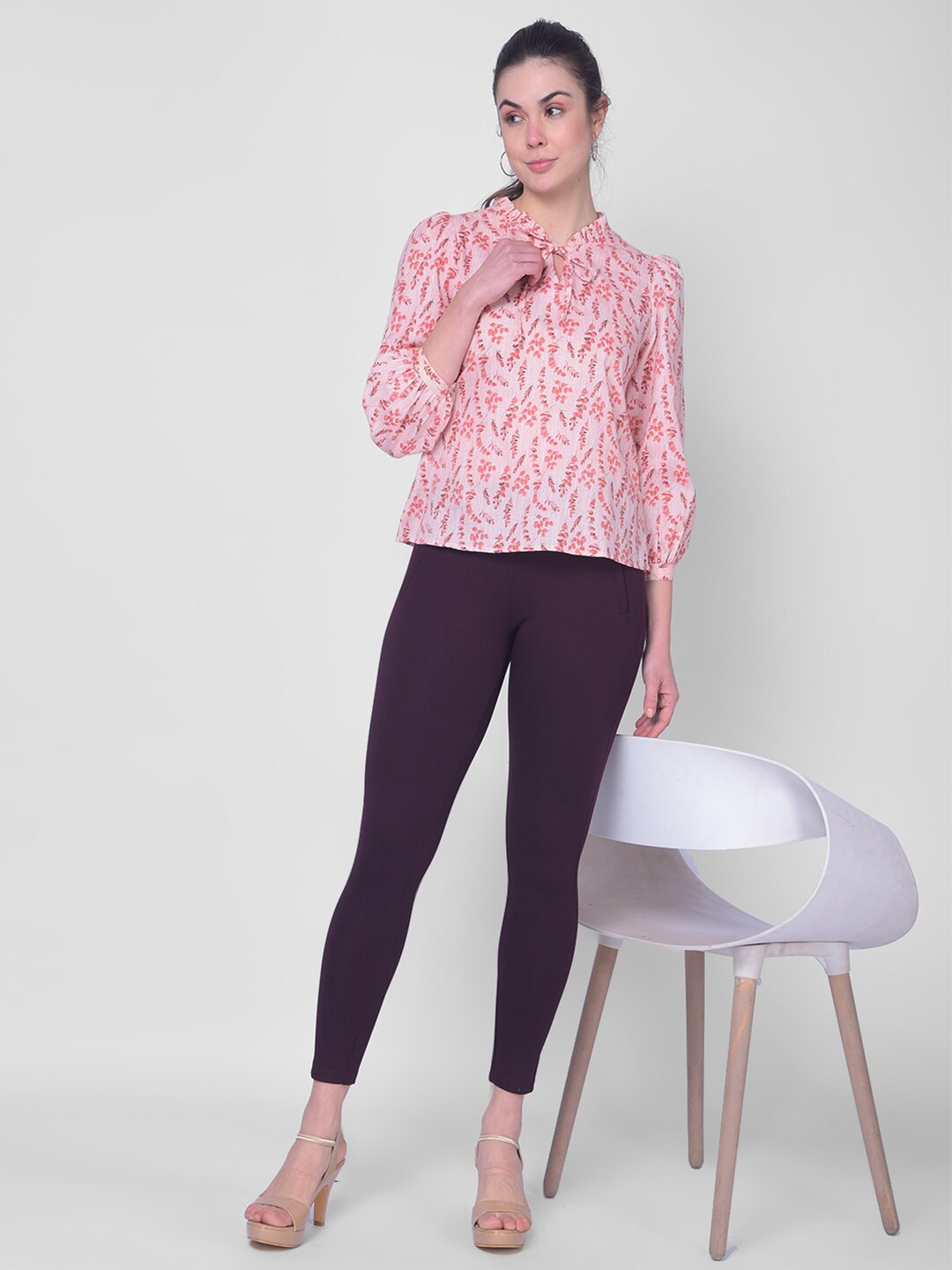 

Crimsoune Club Floral Printed Mandarin Collar Cotton Top, Peach