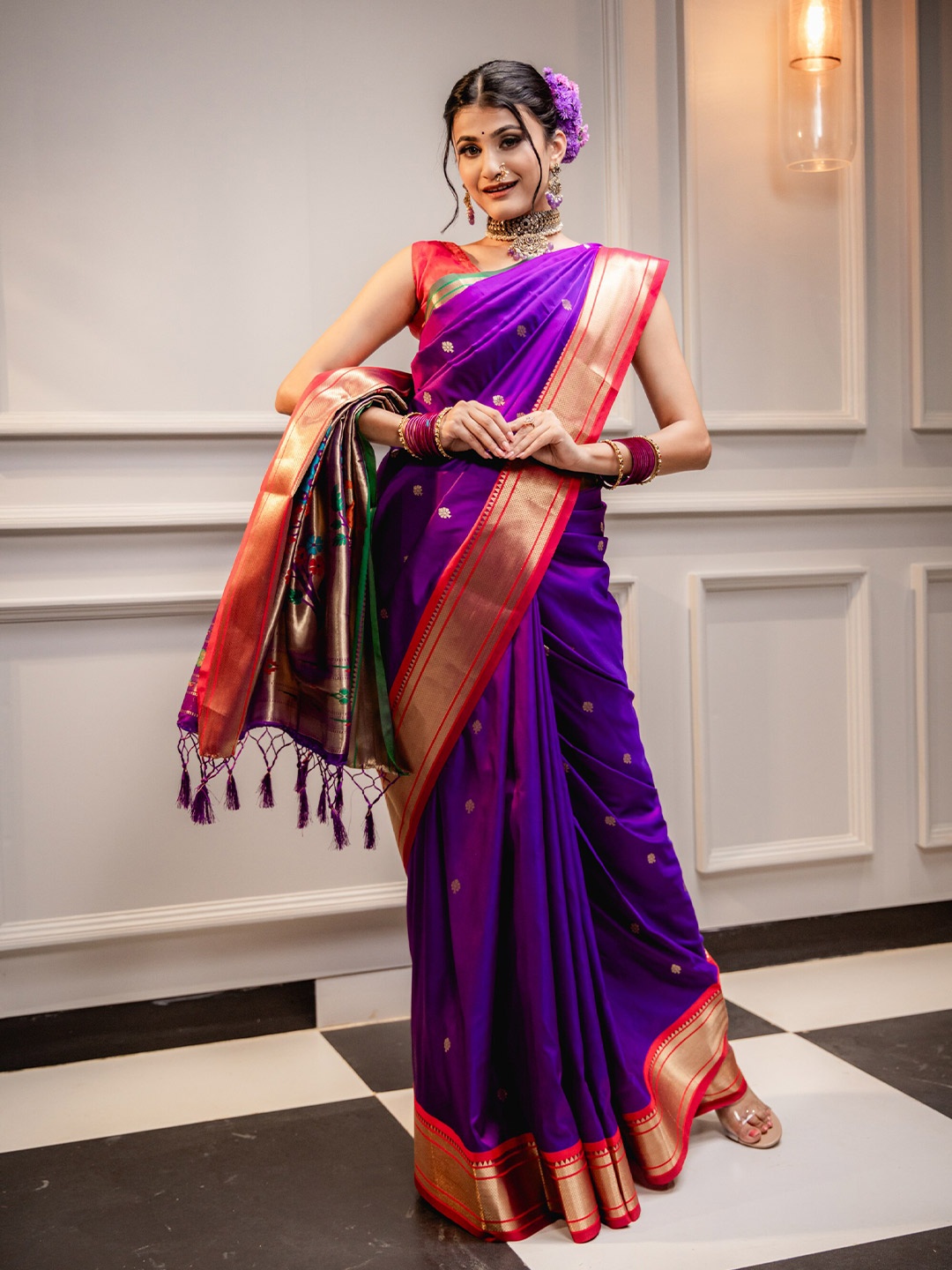 

MIMOSA Ethnic Woven Design Zari Art Silk Paithani Saree, Violet
