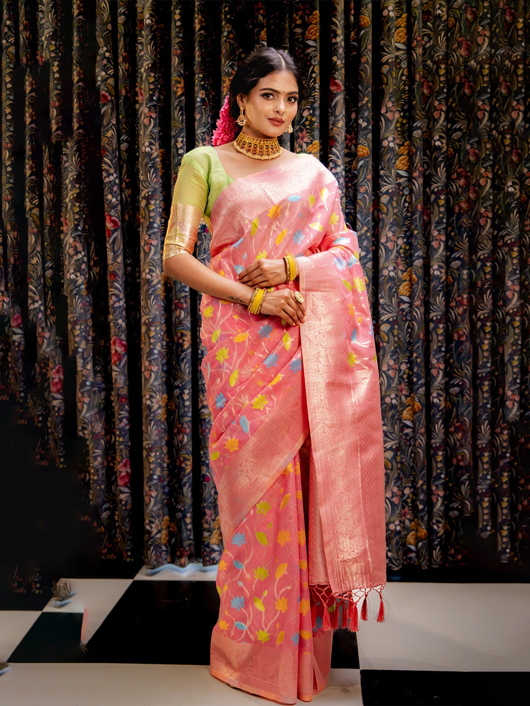 

MIMOSA Floral Woven Design Zari Art Silk Banarasi Saree, Pink