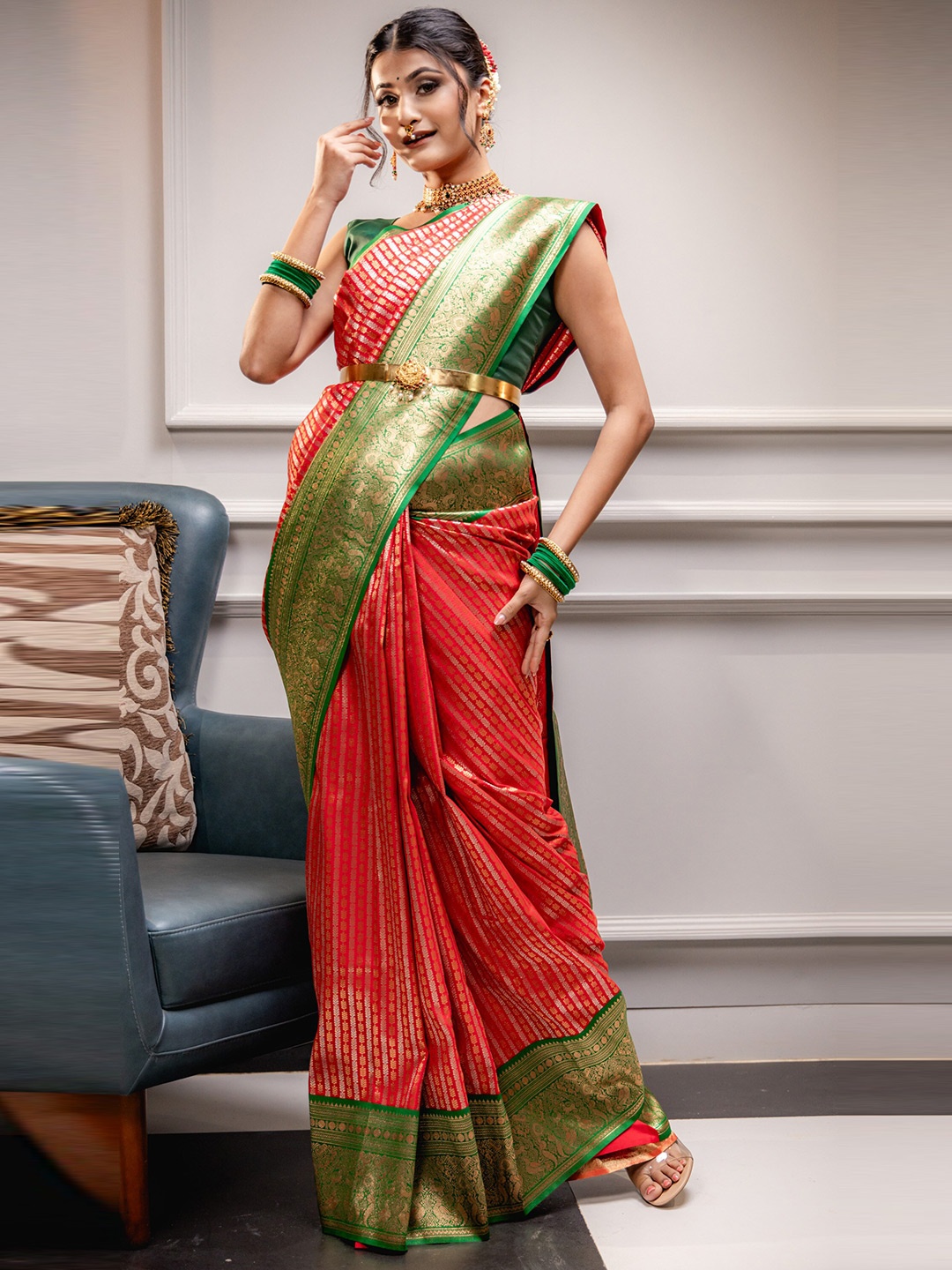 

MIMOSA Striped Woven Design Zari Art Silk Kanjeevaram Saree, Red