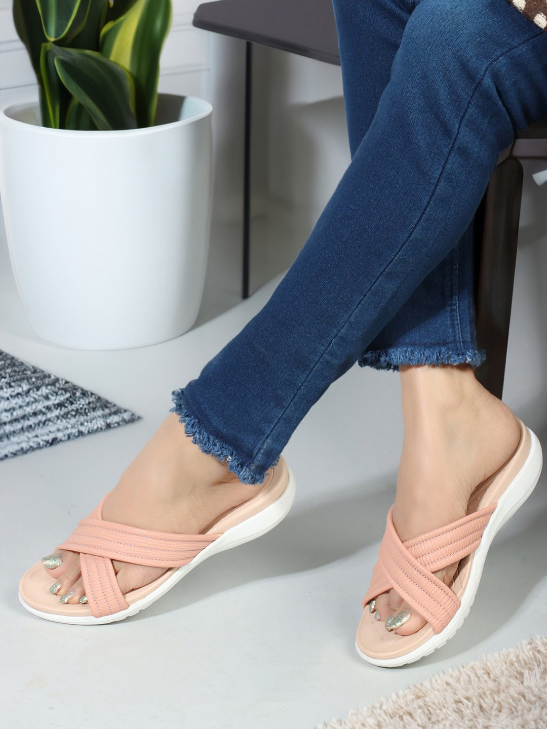 

Carlton London Open Toe Textured Comfort Heels, Pink