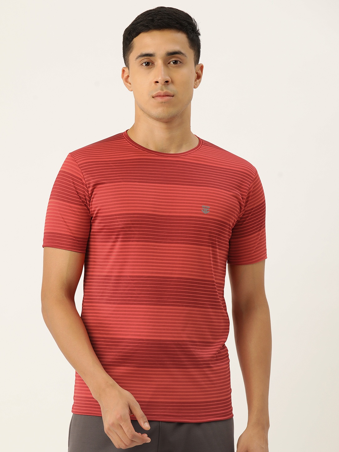 

Sports52 wear Striped Dry Fit Training T-shirt, Maroon