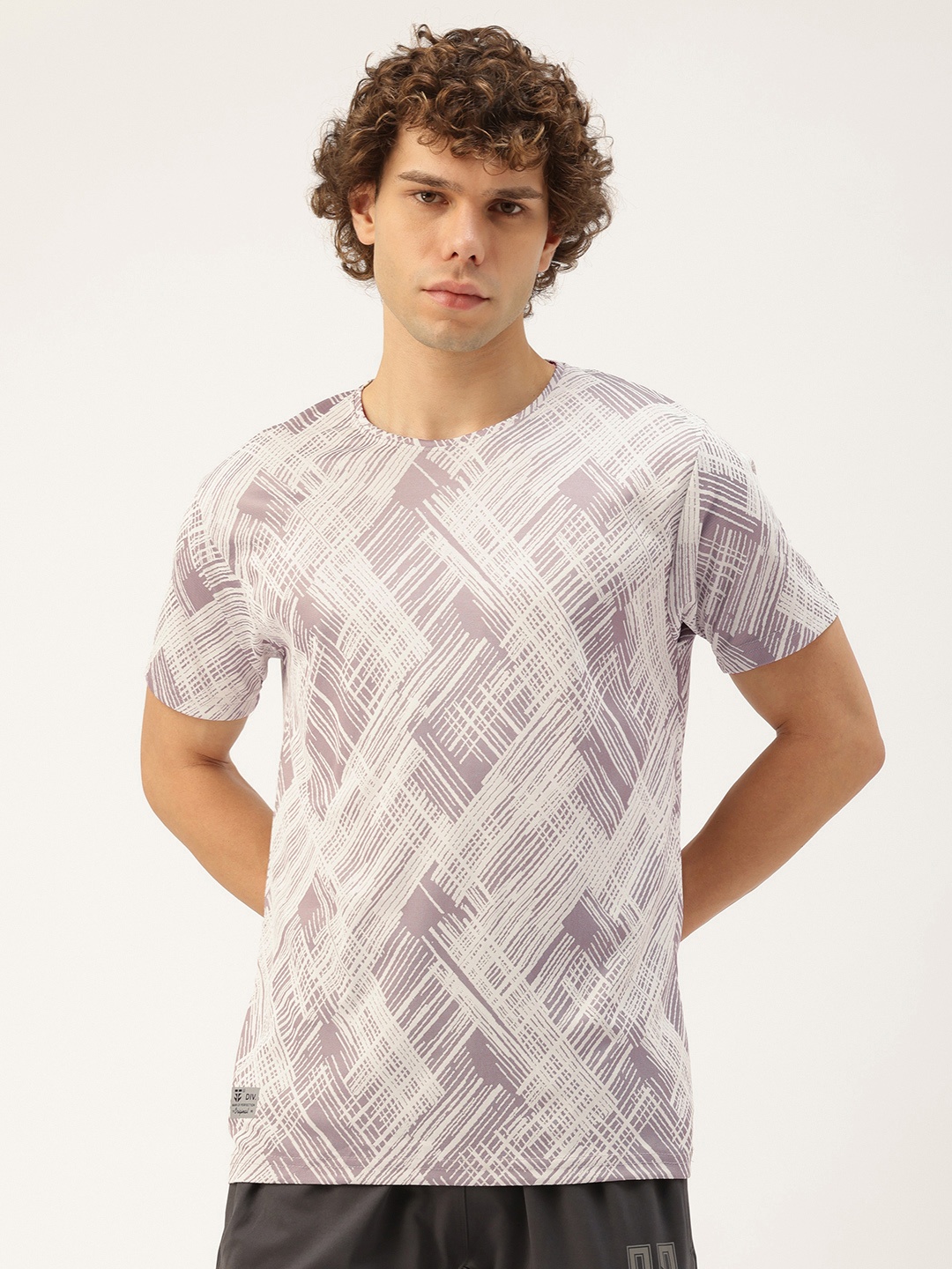 

Sports52 wear Dri-FiT Self-Design Geometric Training T-shirt, White