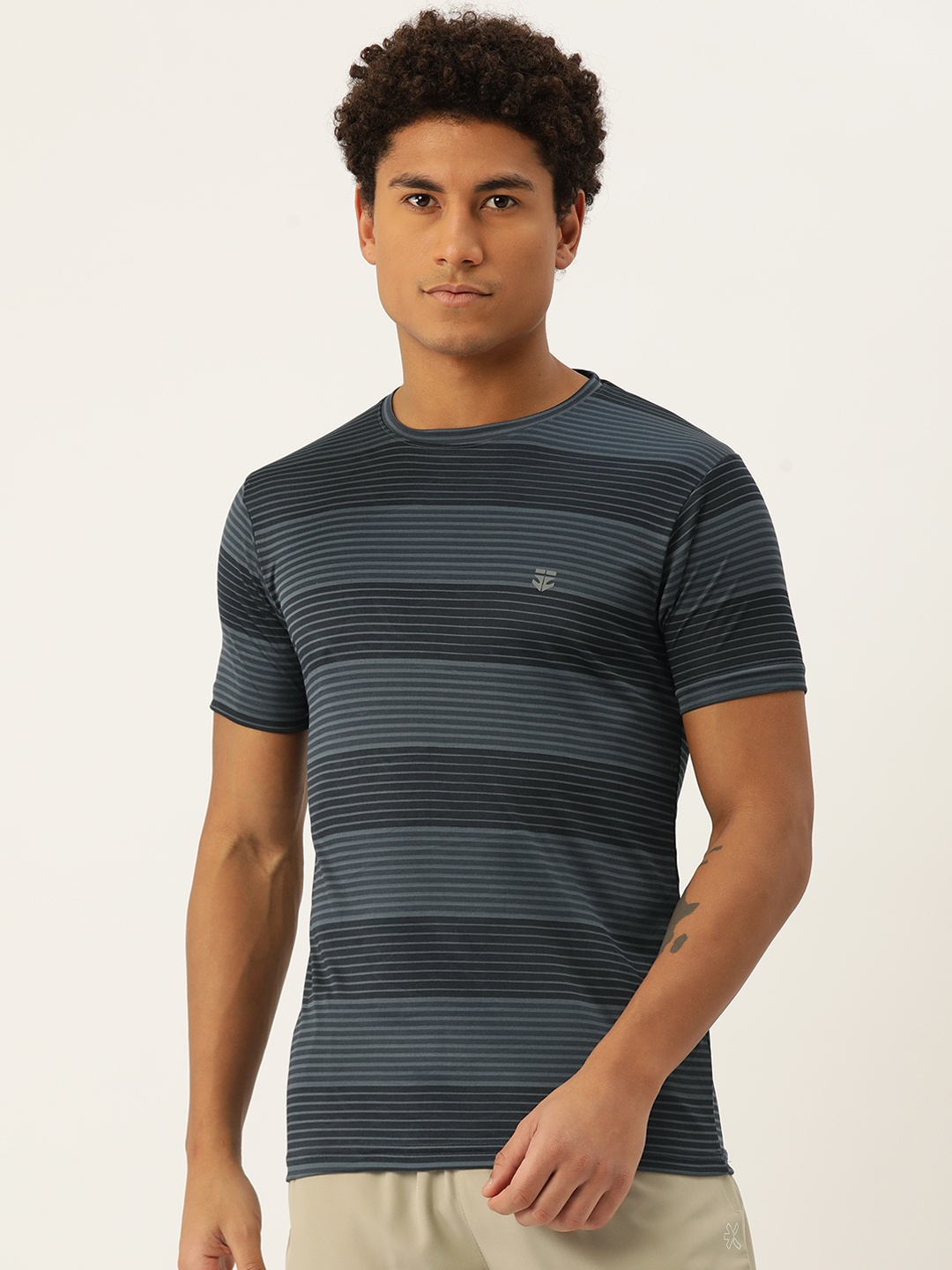 

Sports52 wear Striped Dri-FIT Training T-shirt, Navy blue