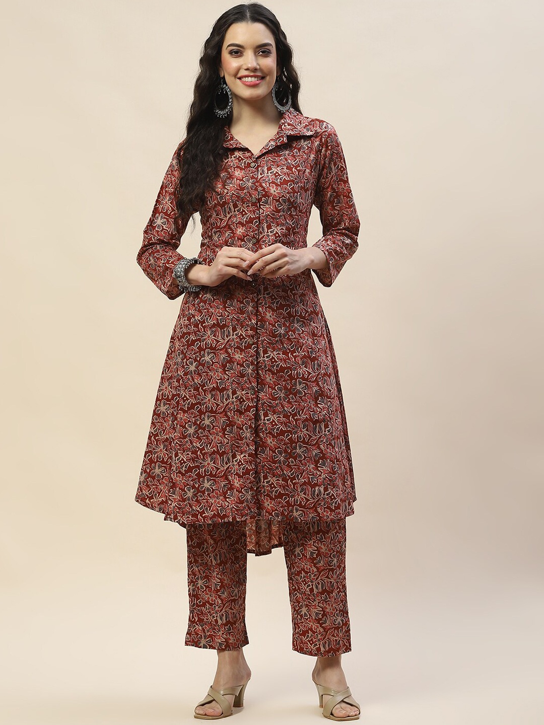 

Meena Bazaar Shirt collar Three Quarter Sleeves Floral Printed Regular Kurta with Trousers, Maroon