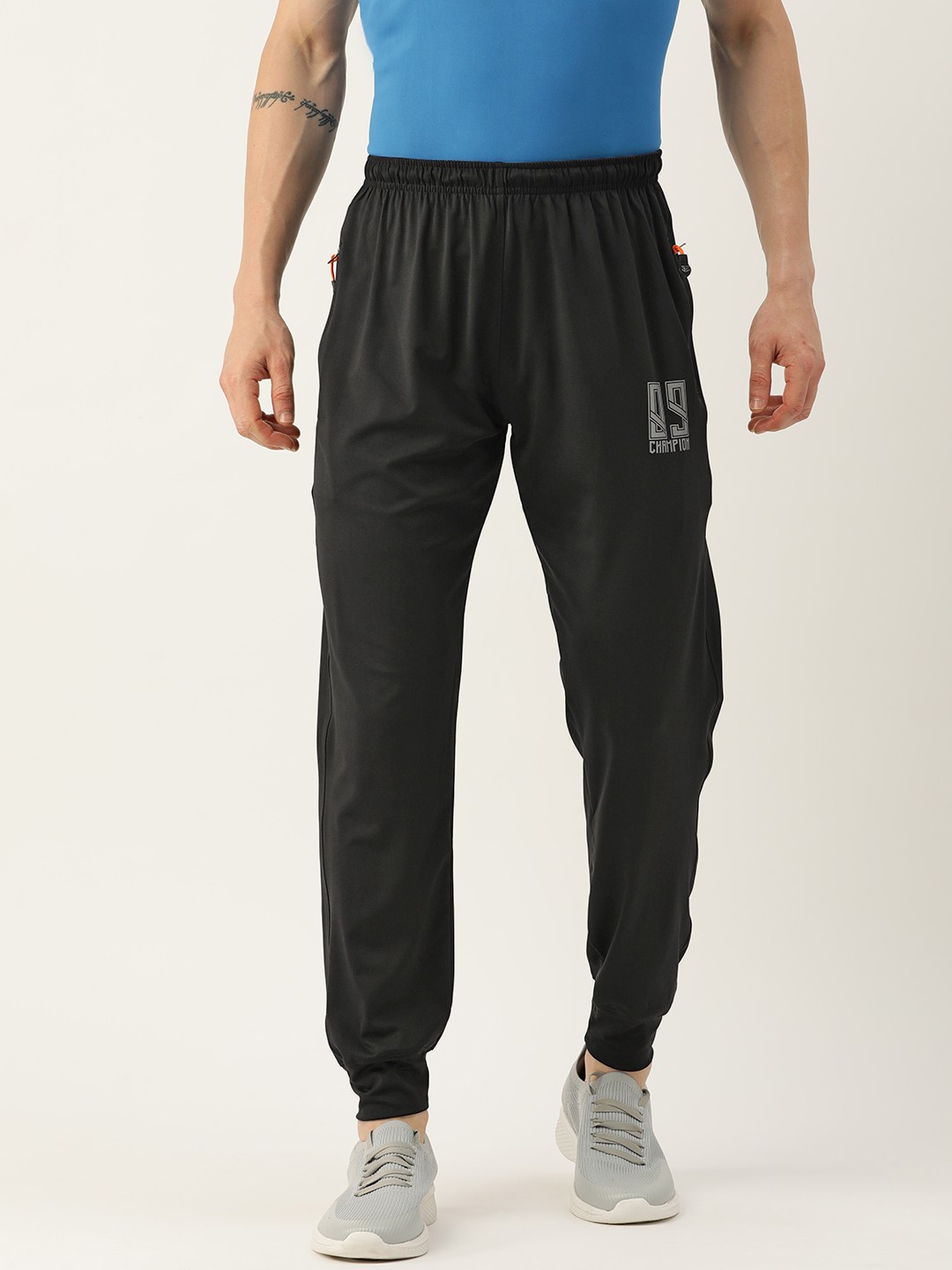 

Sports52 wear Men Regular Fit Mid Rise Joggers, Black
