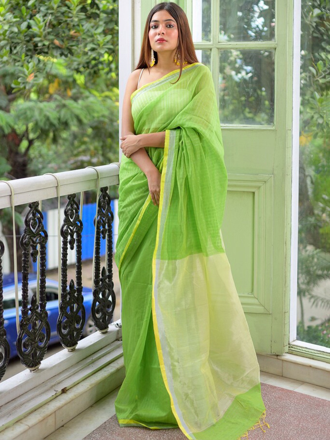 

RODDUR Striped Silk Cotton Saree, Green