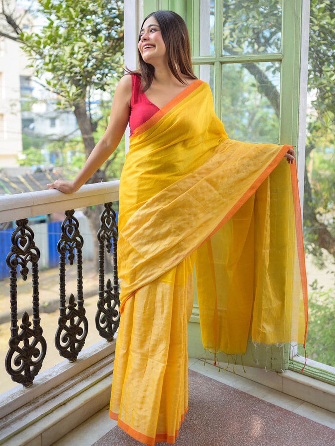 

RODDUR Silk Cotton Saree, Yellow