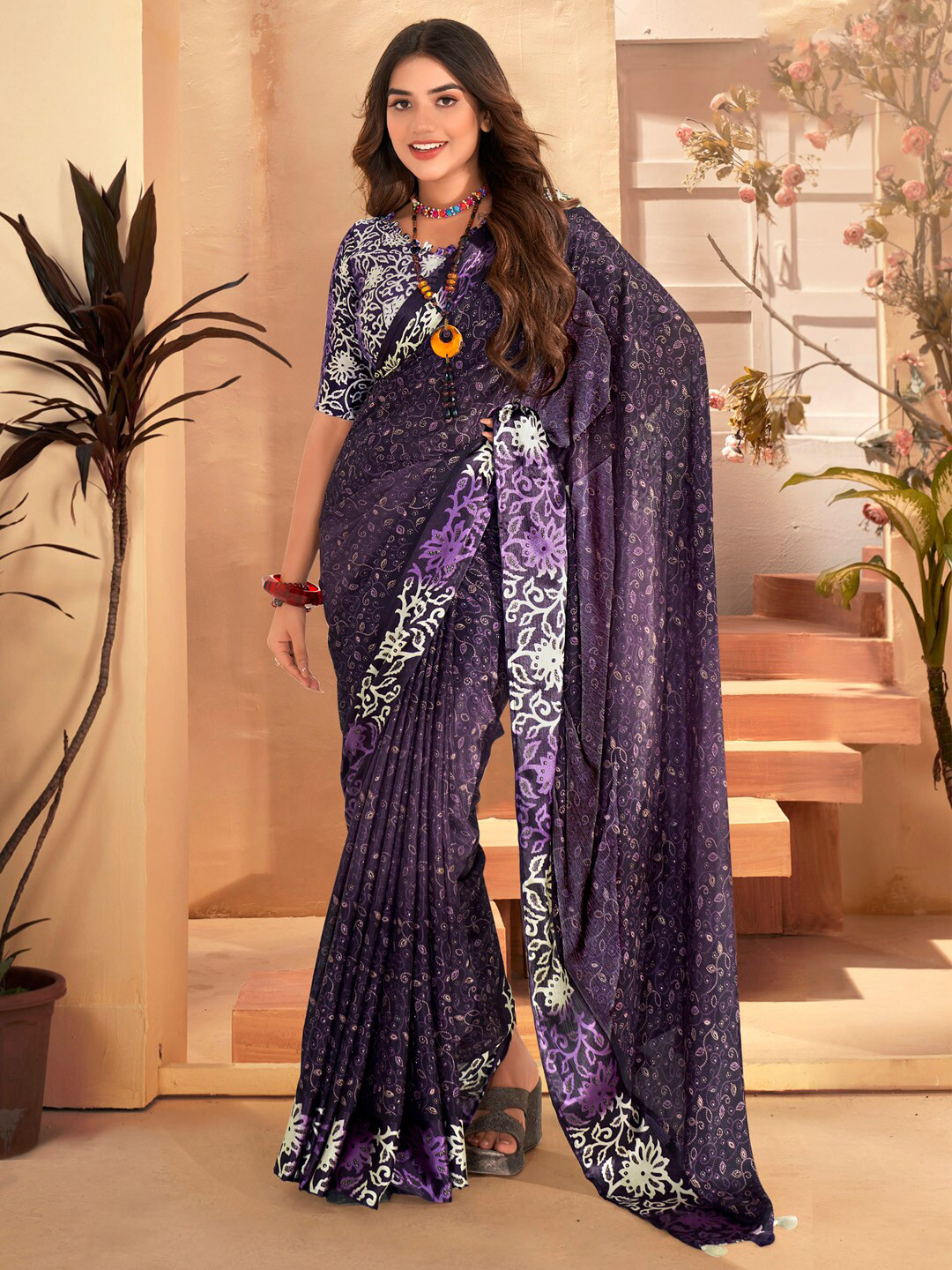 

Saree mall Floral Printed Bagh Saree, Purple