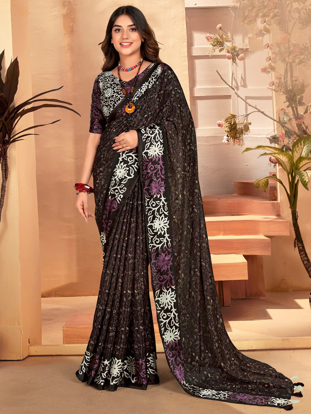 

Saree mall Black Ethnic Motifs Embellished Beads & Stones Bagh Saree