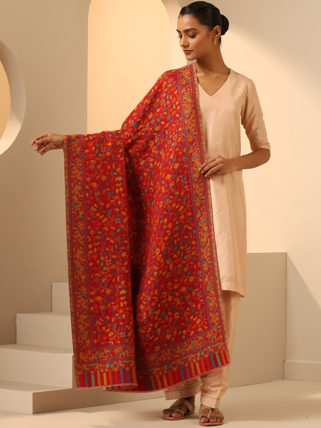 

DUSALA INDIA Floral Printed Woollen Shawl, Red