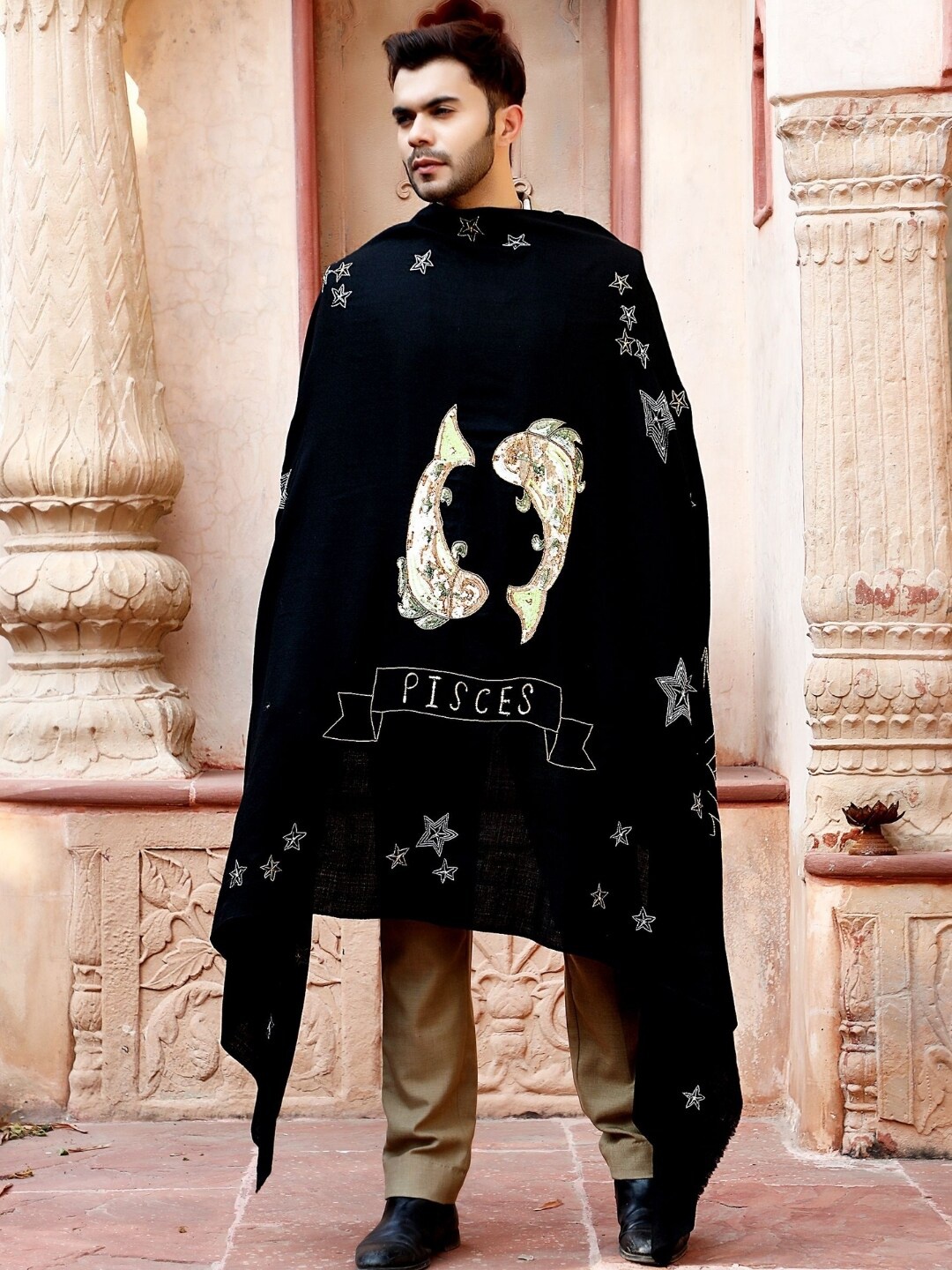 

DUSALA INDIA Graphic Embroidered Shawl, Black