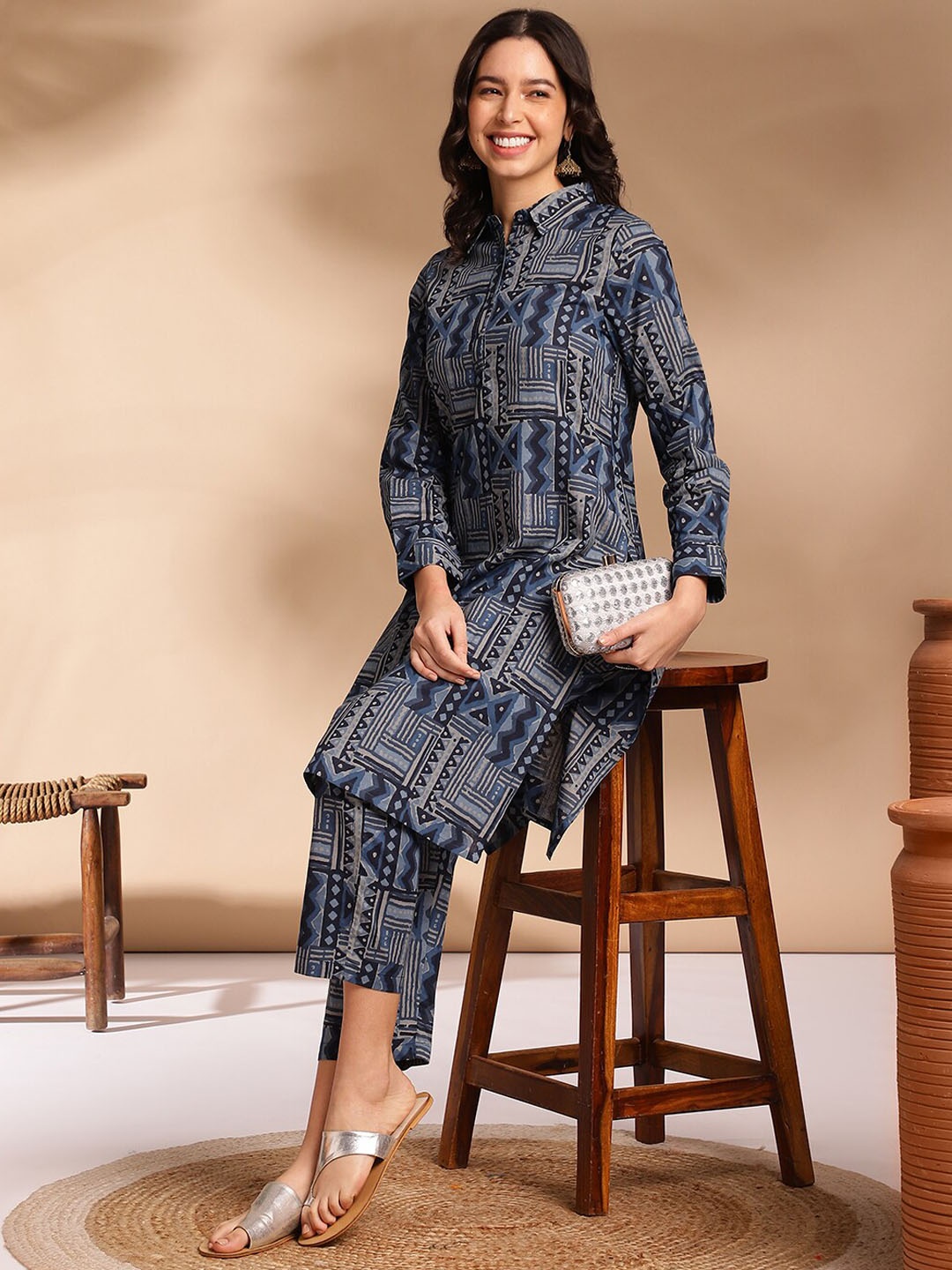 

Anouk Ethnic Motifs Printed Shirt Collar Long Sleeves Pure Cotton Kurta with Trousers, Blue