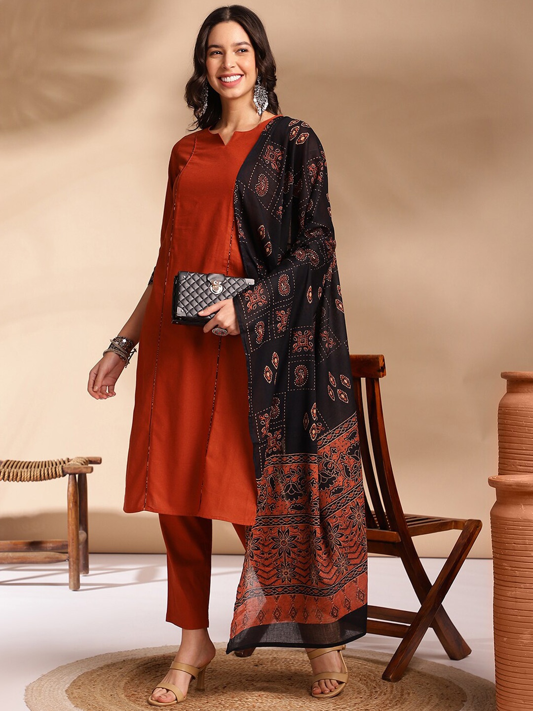 

Anouk Printed Round Neck Three-Quarter Sleeves Cotton Kurta Set, Rust