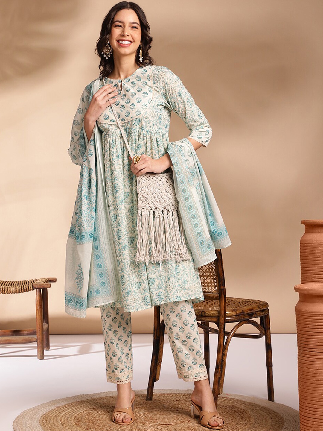 

Anouk Ethnic Motifs Printed Empire Pure Cotton Kurta with Trousers & Dupatta, Teal