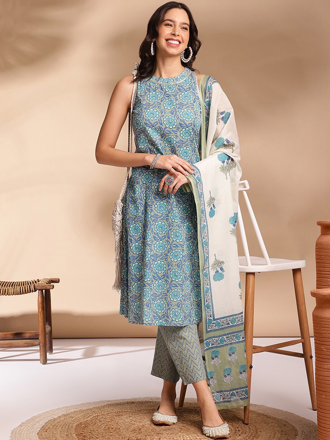 

Anouk Ethnic Motifs Printed Regular Gotta Patti Pure Cotton Kurta With Trousers & Dupatta, Blue