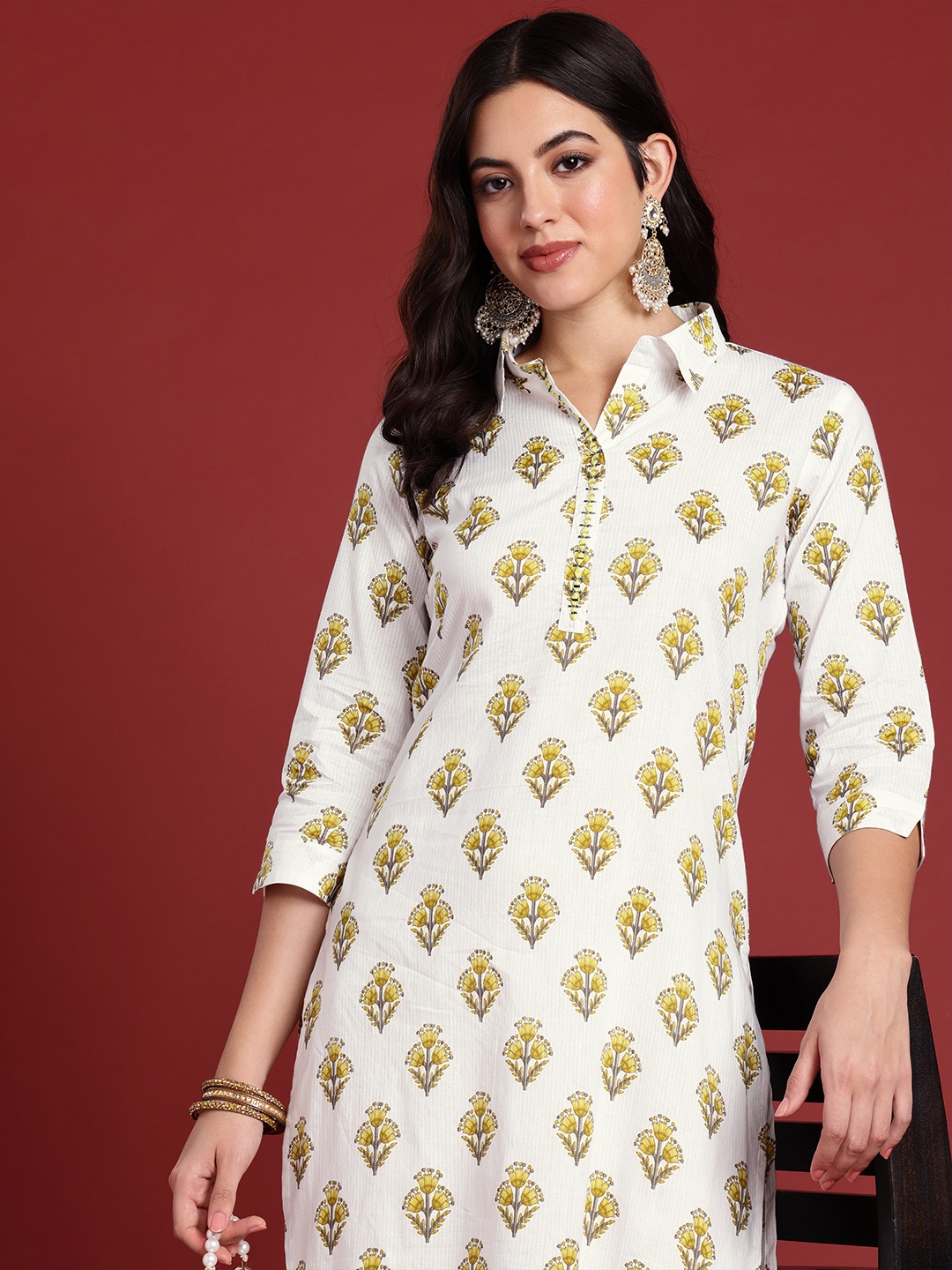 

Anouk Women Floral Printed Thread Work Kurta, Off white