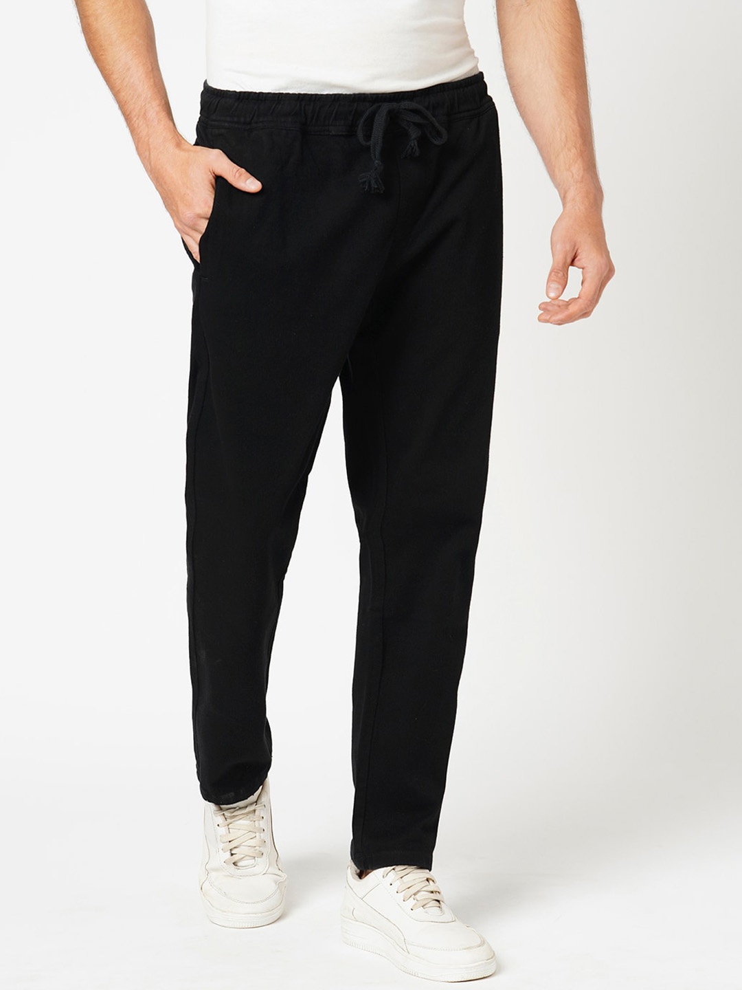 

Mast & Harbour Men Black Clean Look Jogger Fit Stretchable Jeans